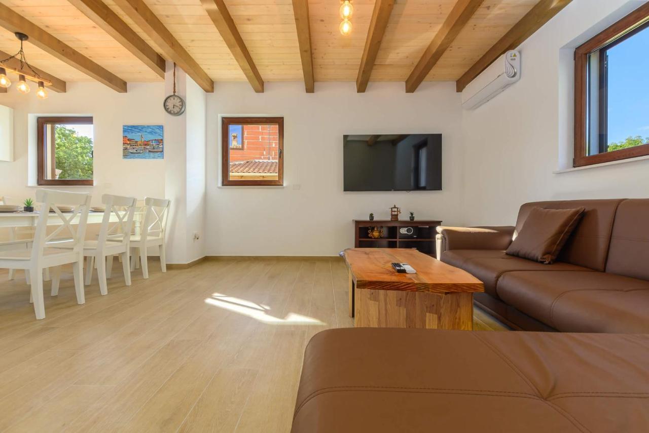 Villa David - Luxurious Secluded Villa With A Heated Pool Butkovici  Luaran gambar